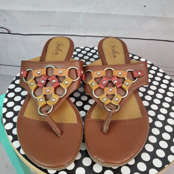Softspots Shoes - ADD-ON FOR JUST $5!! Solos by SoftSpots Sandals Size 9 EUC ( run narrow)